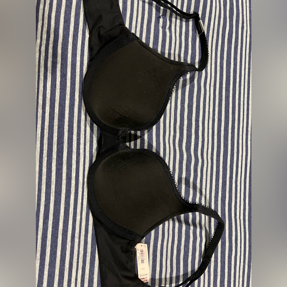 VICTORIA SECRET PUSH UP BRA NWT